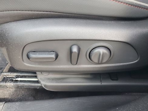 Used 2022 Chevrolet TrailBlazer RS image 18