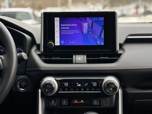 Used 2023 Toyota RAV4 XLE w/ Convenience Package image 33