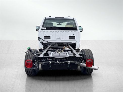 New 2025 Ford F350 XL w/ XL Chrome Package image 4