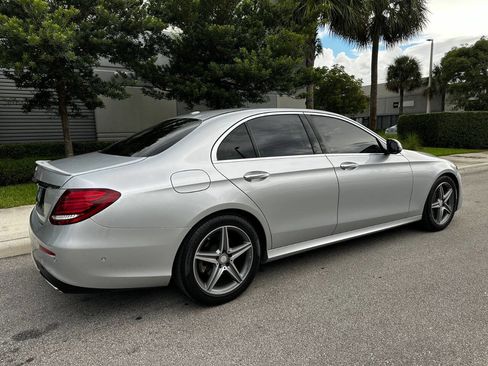 Used 2017 Mercedes-Benz E 300 image 7