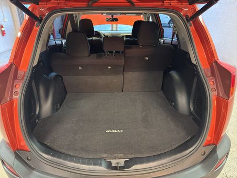 Used 2015 Toyota RAV4 XLE w/ Outdoor Package AWD/4WD image 34