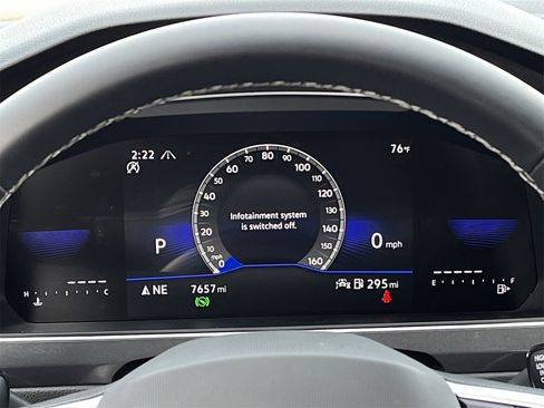 Used 2024 Volkswagen Tiguan SE image 13