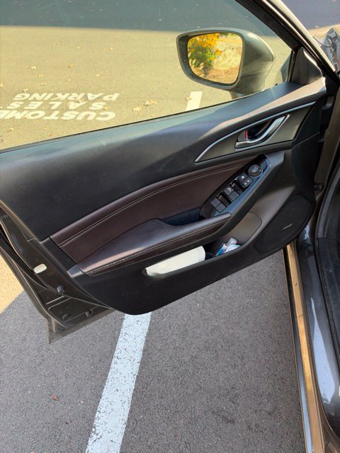 Used 2017 MAZDA MAZDA3 Grand Touring FWD image 10