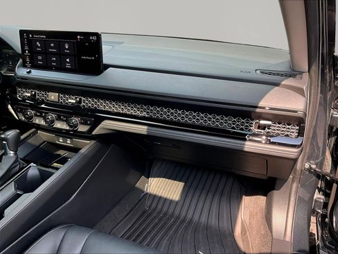 Used 2023 Honda Accord Touring image 26