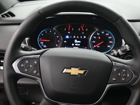 Used 2023 Chevrolet Traverse LT AWD/4WD image 9