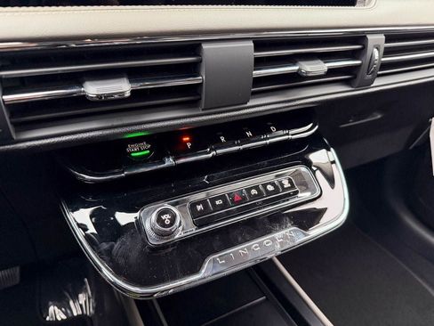 New 2026 Lincoln Corsair Premiere image 29