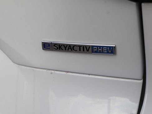 Certified 2025 MAZDA CX-70 Plug-In Hybrid w/ Premium Pkg image 17