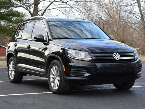 Used 2017 Volkswagen Tiguan Wolfsburg Edition image 3