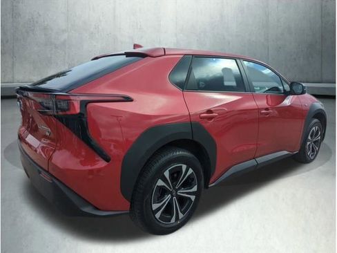 Used 2023 Subaru Solterra AWD image 5