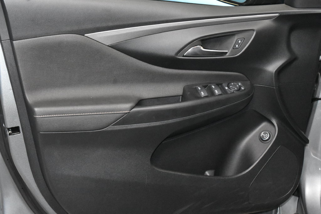 Used 2025 Buick Envista Preferred FWD image 4