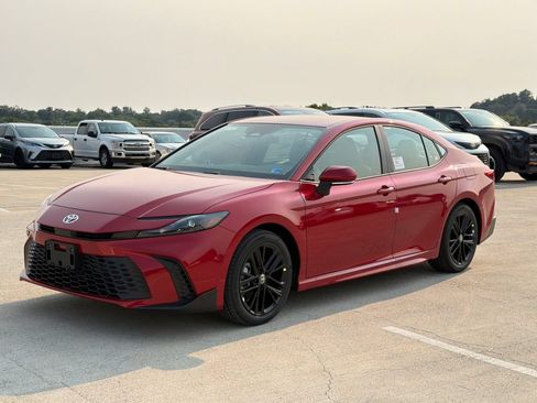 New 2026 Toyota Camry SE FWD image 2