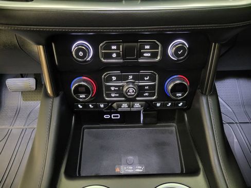 Used 2024 Chevrolet Tahoe High Country image 14