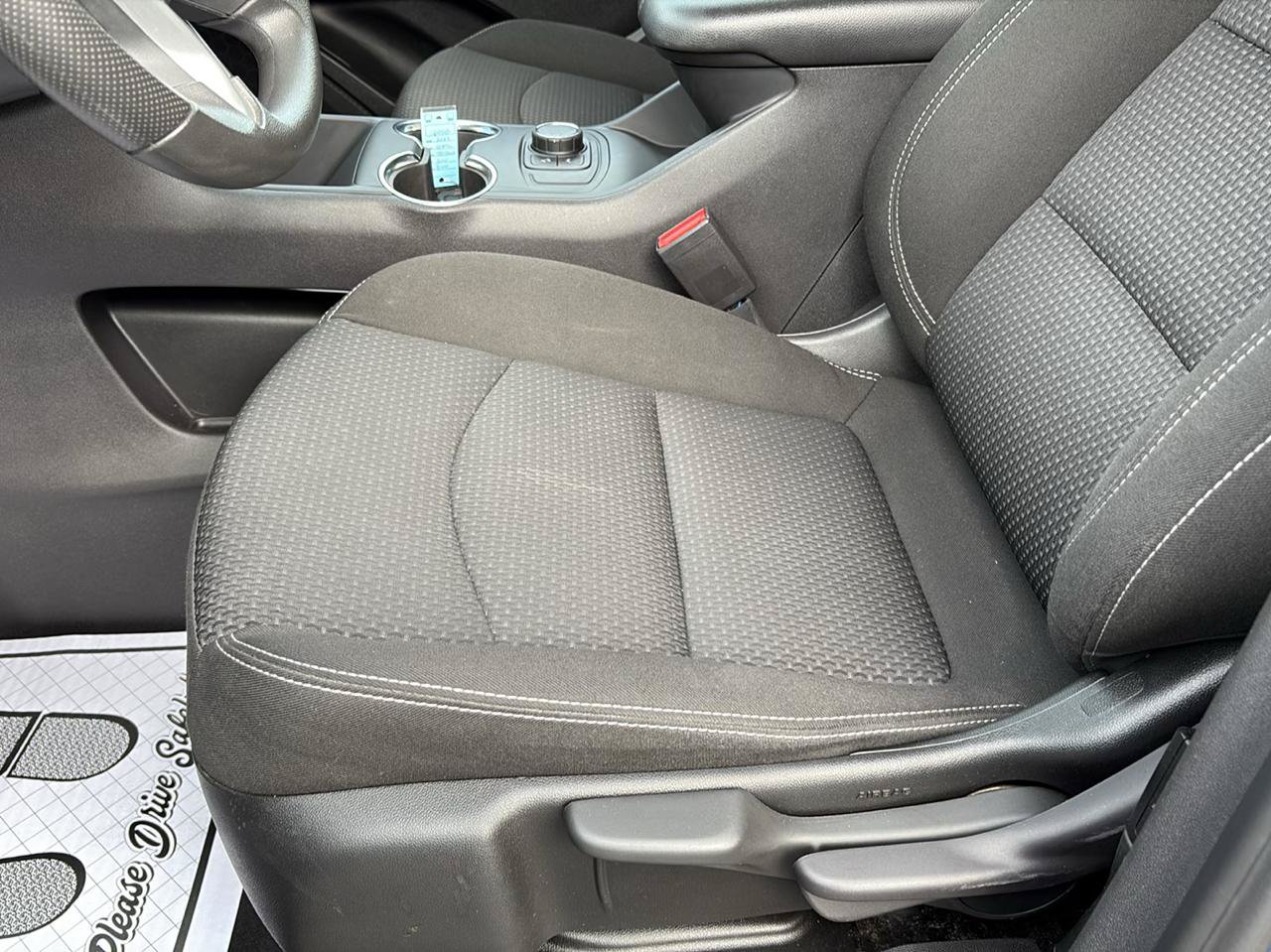 Used 2024 GMC Terrain SLE AWD/4WD image 15