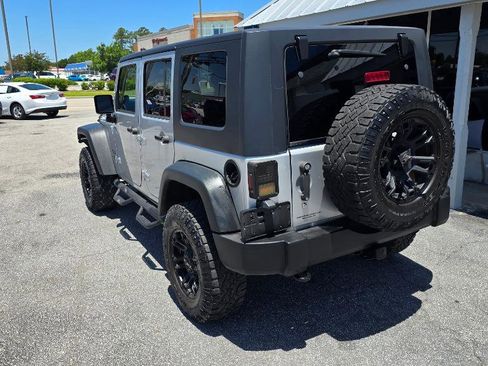 Used 2010 Jeep Wrangler Unlimited Sport AWD/4WD image 5