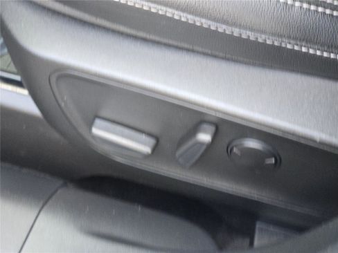 Used 2022 Ford Escape SEL image 27