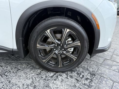 Certified 2026 INFINITI QX60 Autograph w/ Dark Cargo Package image 9