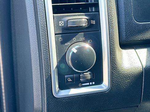 Used 2022 RAM 1500 Classic Warlock w/ Electronics Group AWD/4WD image 10