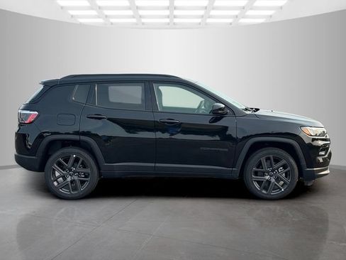 New 2026 Jeep Compass Limited AWD/4WD image 8