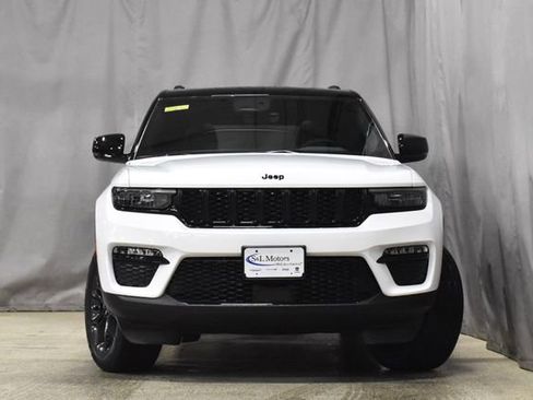 New 2025 Jeep Grand Cherokee Limited image 5