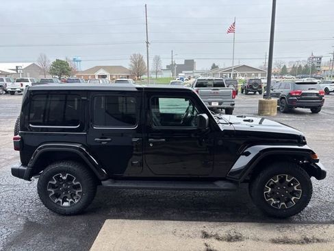 New 2026 Jeep Wrangler Unlimited Sahara w/ Safety Group AWD/4WD image 8