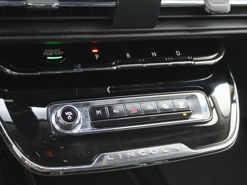 Certified 2024 Lincoln Corsair AWD image 25