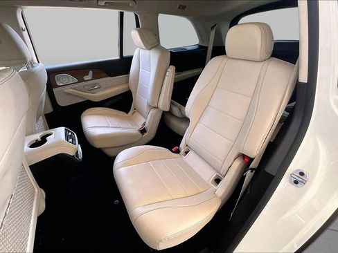 Used 2021 Mercedes-Benz GLS 450 4MATIC image 19