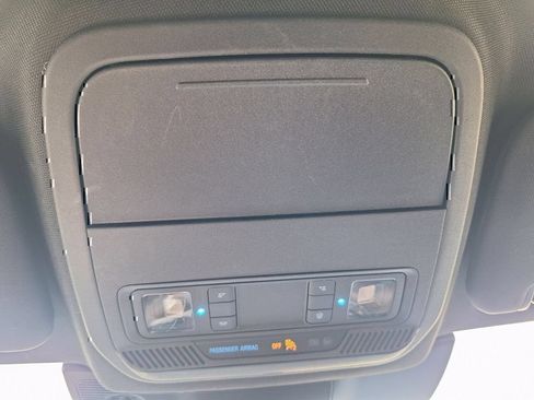 Used 2022 Ford Explorer Platinum w/ Equipment Group 601A RWD image 19