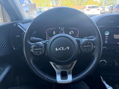 Used 2023 Kia Soul EX FWD image 14