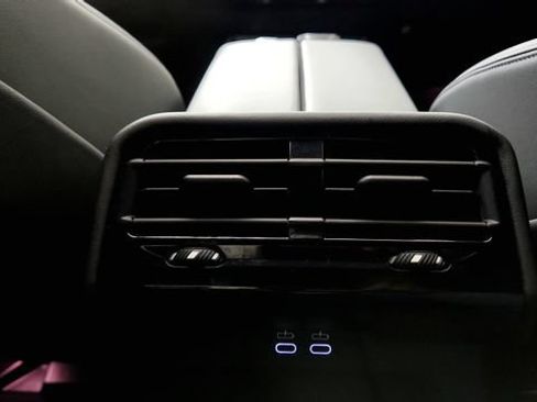 Used 2026 BMW i5 eDrive40 w/ M Sport Package RWD image 55
