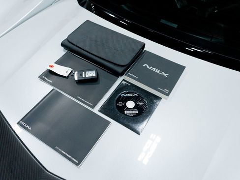 Used 2017 Acura NSX image 49
