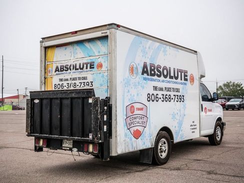 Used 2017 Chevrolet Express 3500 RWD image 7