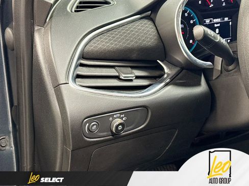 Used 2021 Chevrolet Malibu LT image 10