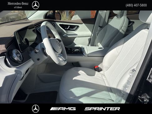 New 2026 Mercedes-Benz EQE 320 4MATIC SUV image 10