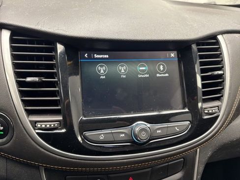 Used 2019 Chevrolet Trax LT w/ LT Convenience Package image 23