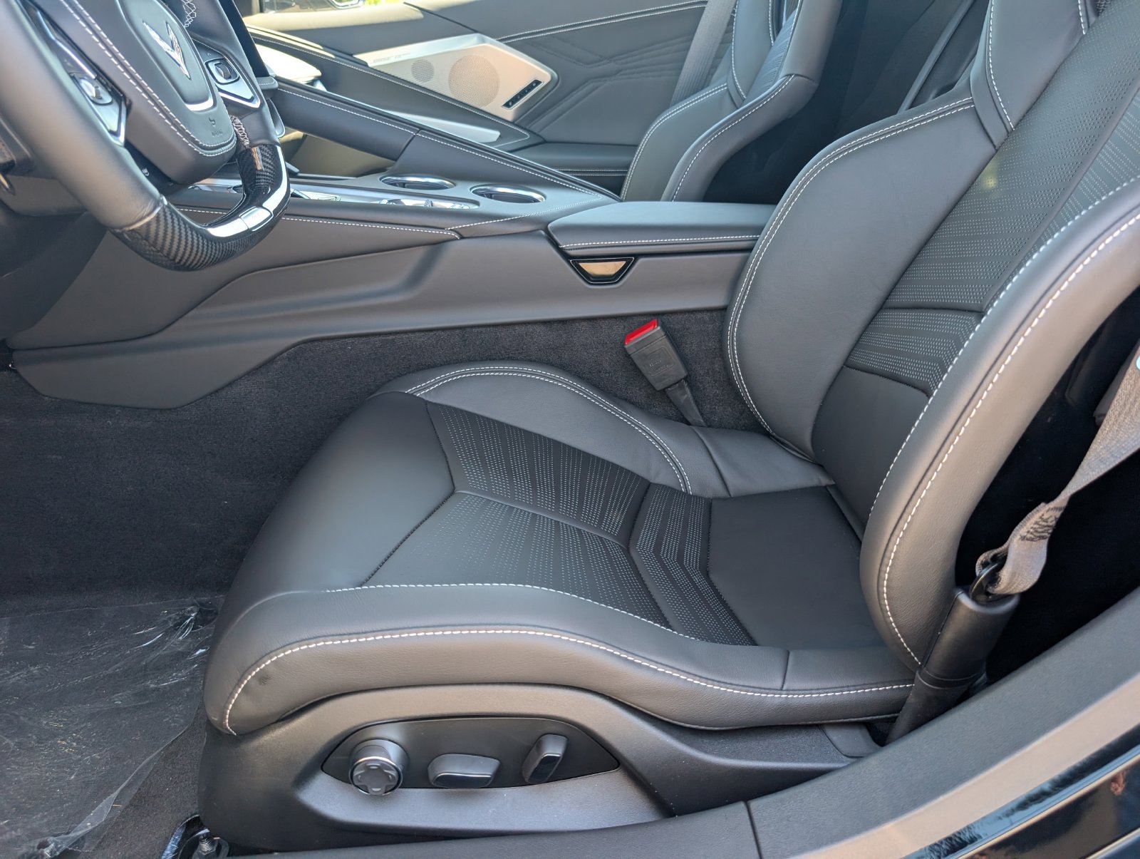 New 2027 Chevrolet Corvette Z06 RWD image 6