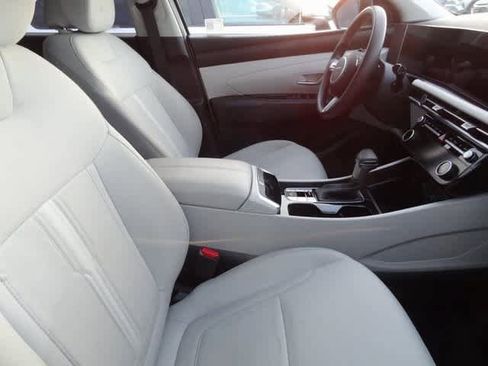 Used 2025 Hyundai Tucson SEL image 10