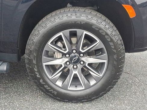 Certified 2023 Chevrolet Tahoe Z71 w/ Luxury Package image 8