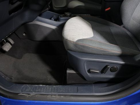 Certified 2022 Ford Maverick XLT w/ XLT Luxury Package image 9