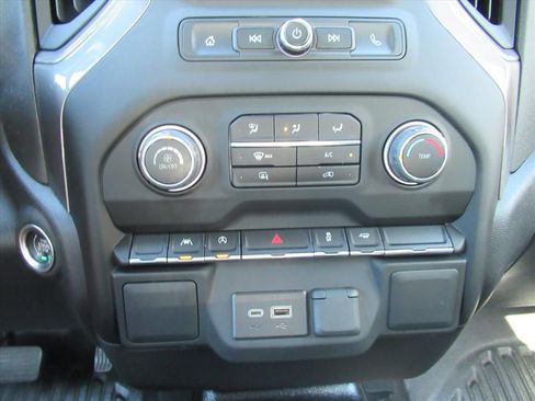 Used 2024 Chevrolet Silverado 1500 W/T image 21