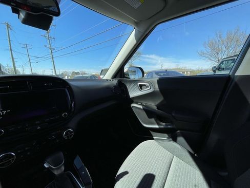 Used 2023 Kia Soul EX image 30