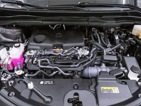Used 2024 Toyota Sienna LE w/ LE Plus Package FWD image 29