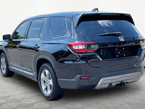 Used 2025 Honda Pilot EX-L image 5