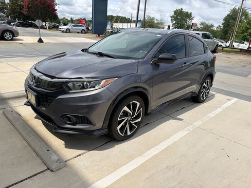 Used 2019 Honda HR-V Sport image 3