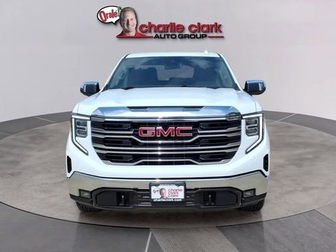 Used 2026 GMC Sierra 1500 SLT AWD/4WD image 9