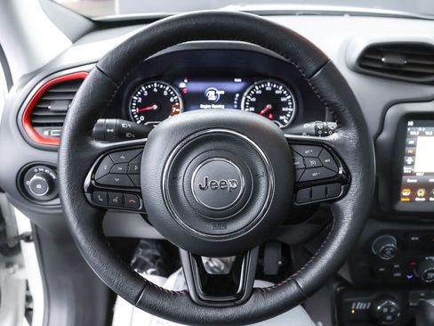 Used 2022 Jeep Renegade Trailhawk w/ Sun/Sound Group image 21