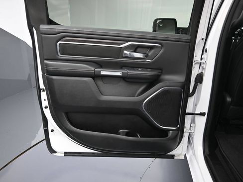Used 2025 RAM 1500 Laramie AWD/4WD image 22