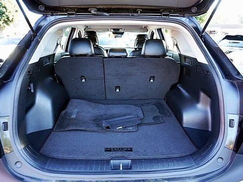 Used 2024 Kia Sportage EX image 13