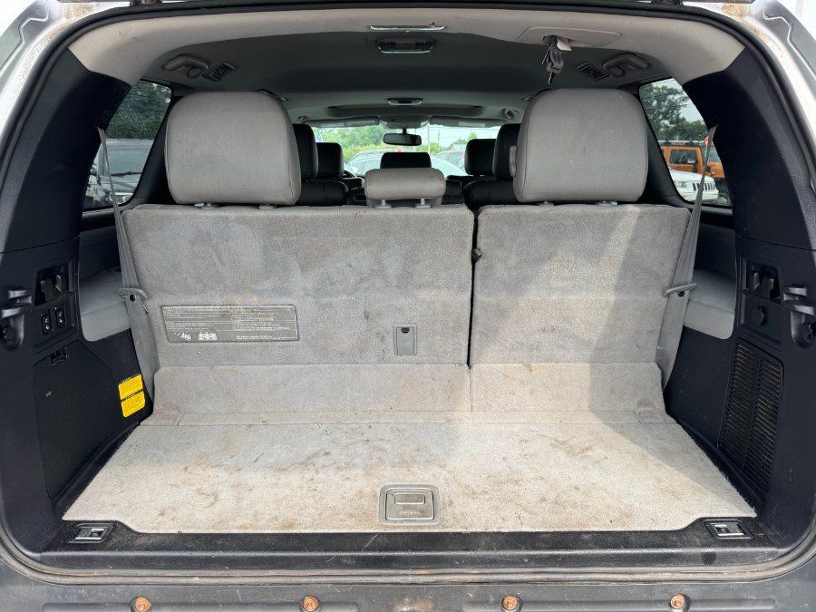 Used 2014 Toyota Sequoia SR5 AWD/4WD image 18