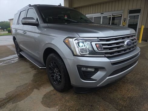 Used 2020 Ford Expedition XLT w/ Equipment Group 202A RWD image 6
