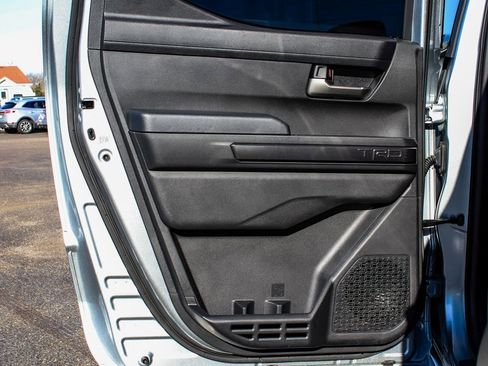 Used 2024 Toyota Tacoma TRD Off-Road image 11